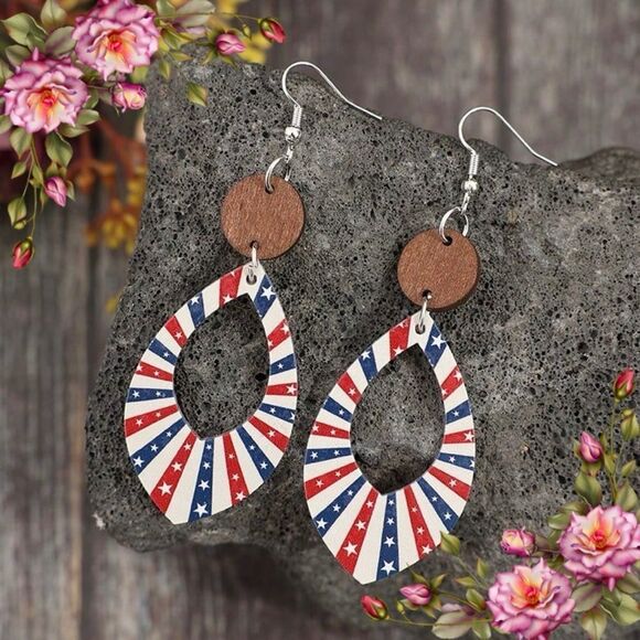 Wood rain drop American flag 4th of July earrings - Picture 1 of 9